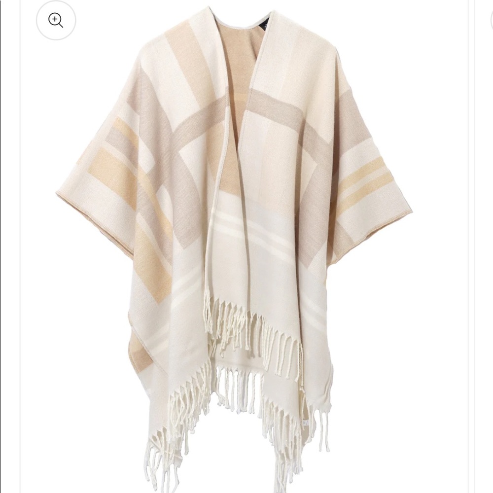 Echo New York neutral poncho one size